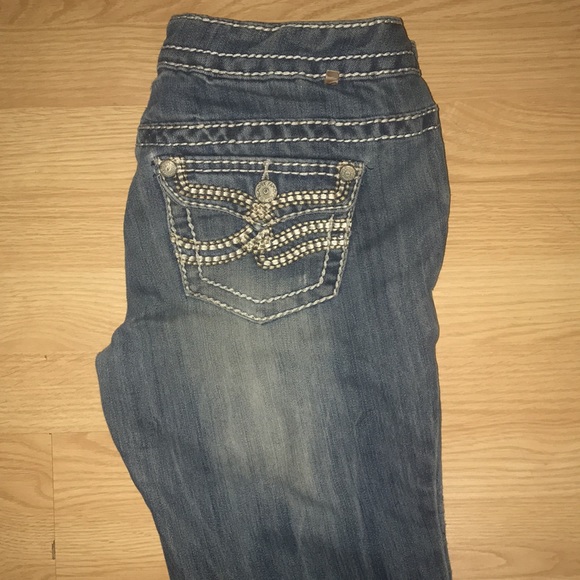 Almost famous jeans - Picture 7 of 8